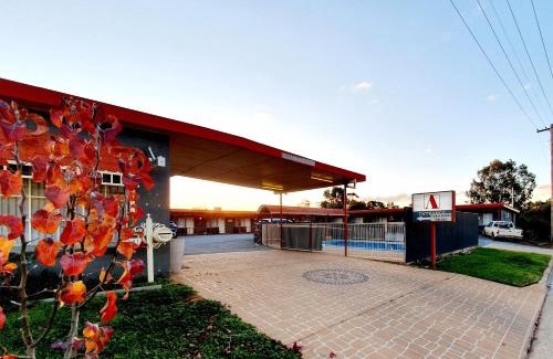 West Wyalong Hotel | Ardeanal Motel