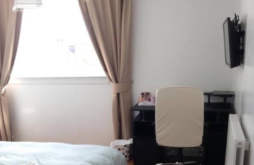 Dyce Bed & Breakfast | Ardenlea House Hotel B&B