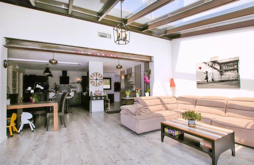 Graveson House | Are you dreaming of a luxurious Provence vacation in a modern atmosphere?
