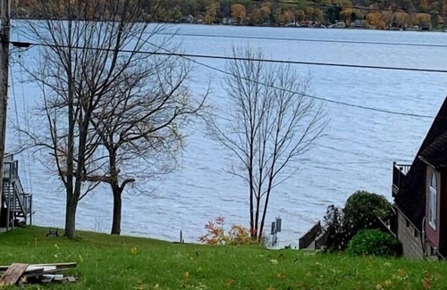 Town of Richmond House | “Area View”, enjoy Honeoye Lake from the hilltop!