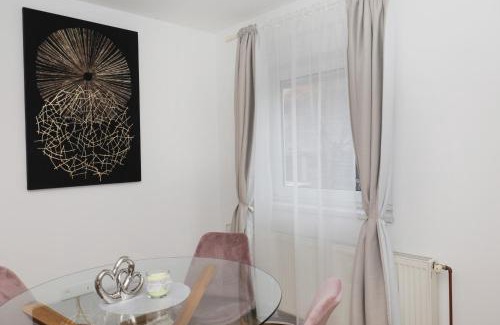 Novi Zagreb Apartment | Arena Prestige