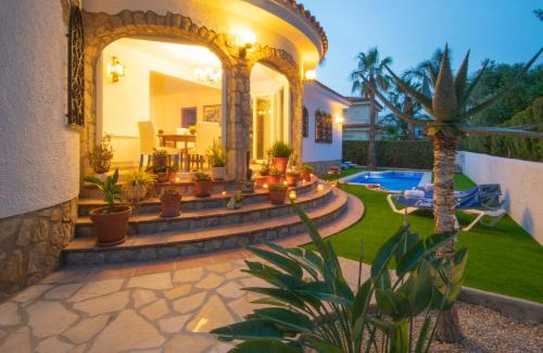 Miami Platja Villa | Arenda villa MAGNOLIA
