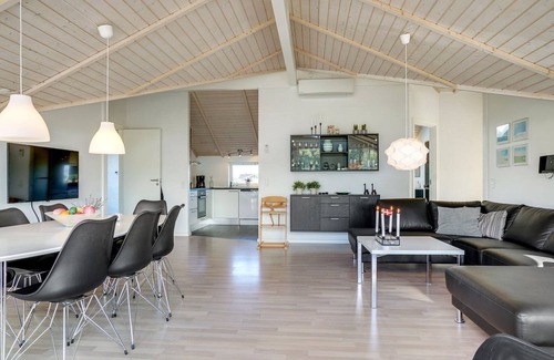 Hirtshals House | "Aria" - 1.2km from the sea by Interhome