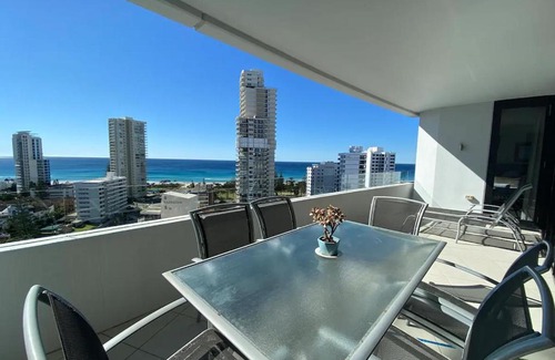 Broadbeach Apartment | Aria 1302