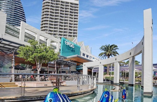 Broadbeach Apartment | Aria 1302