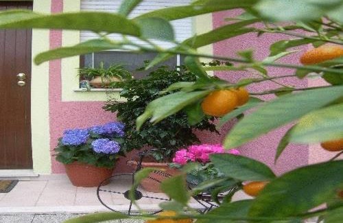 Capoterra Bed & Breakfast | Ariedo Bed And Breakfast