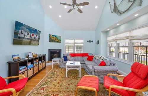 Chincoteague House | Ariels Grotto