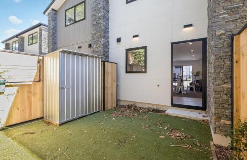 Lower Hutt House | Ariki Delight 2BR Wellington Sanctuary
