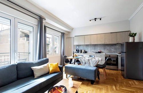 Platia Viktorias Apartment | Aris123 #41 - Entire Apt, Fully Equipped, 3Bedroom