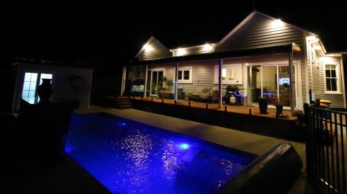 Rotorua House | AristaAir- Poppies Luxury Villa