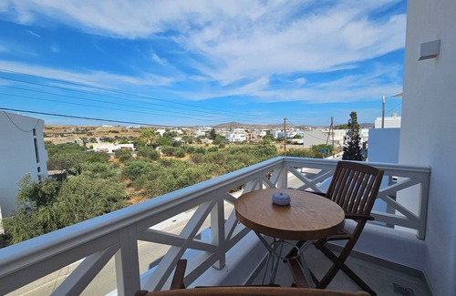 Tripiti House | Aristotle Suites, Avgi