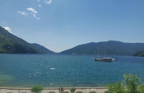 Risan Apartment | Ariya mare apartman Risan Montenegro, na plaži