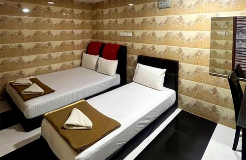 Batu Caves Hotel | Ark Batu Caves Hotel