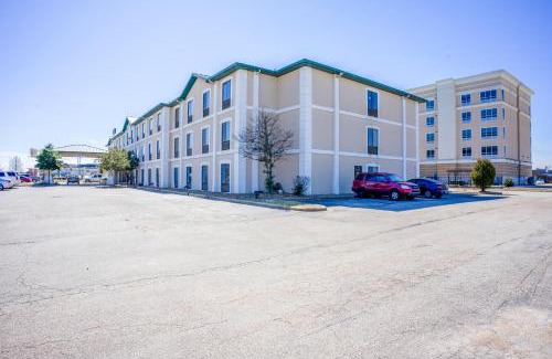 Jonesboro Hotel | Ark Suites By OYO Jonesboro I-555