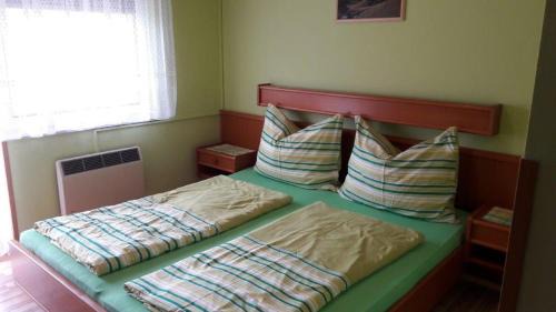 Podersdorf am See Bed & Breakfast | Arkadenhaus Steiner