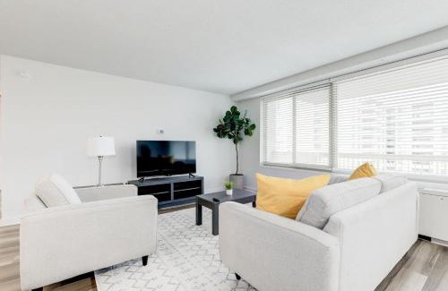 Aurora Highlands Apartment | Arlington Chic 2BR - Minutes to DC and Hotspots