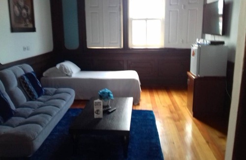 Armamar House | Armamar Family Room
