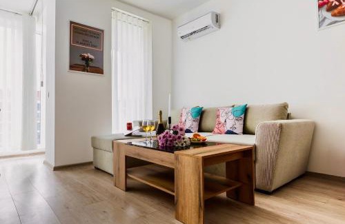 Mladost Apartment | Armand a là Dalia