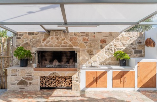 Pantokratoras House | Armando Cottage - Private Nature Retreat with BBQ to Experience Magical Greek Hospitality By Villa Mana Gers