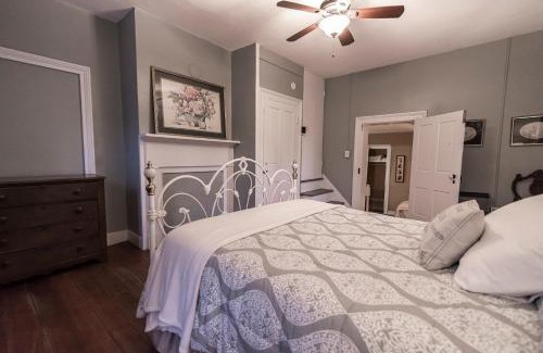 Bolivar House | Armory Quarters B