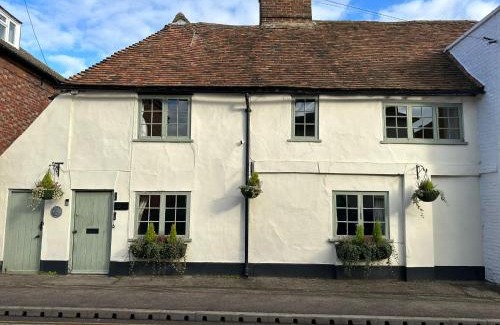 Bridge House | Arms Cottage