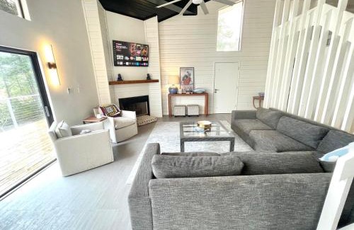 Josephine House | Arnica Bay Bliss
