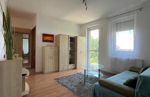 Pecs Apartment | ÁRNYAS LIGET APARTMAN - Free parking