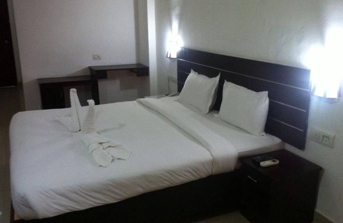 Palayam Hotel | Aroma Classic Days
