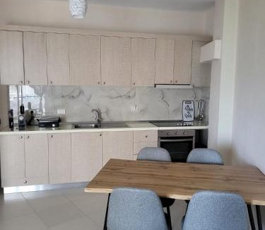 Tushemisht Apartment | Aron Home