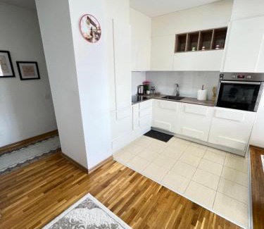 Çagllavicë Apartment | Aron's Home