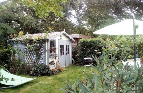 Arradon House | Arradon, Gulf of Morbihan. House 3 bedrooms, sleeps 6, garden