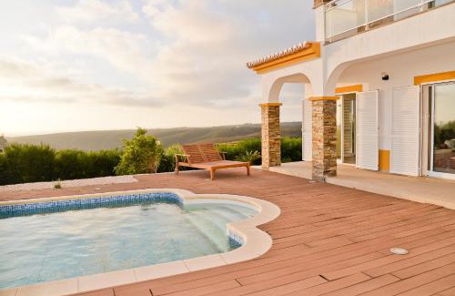 Aljezur Bed & Breakfast | Arrifana Destination Suites