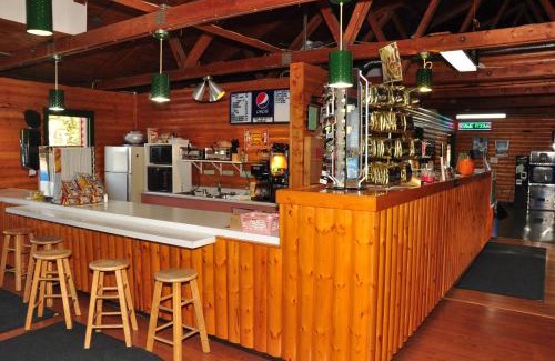 Marquette County Resort | Arrowhead Camping Resort Park Model 10