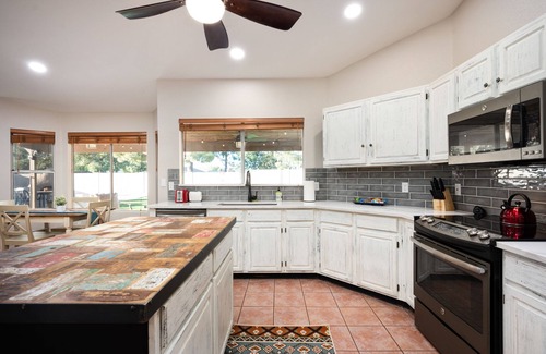 Peoria House | Arrowhead Family Getaway with Heated Pool