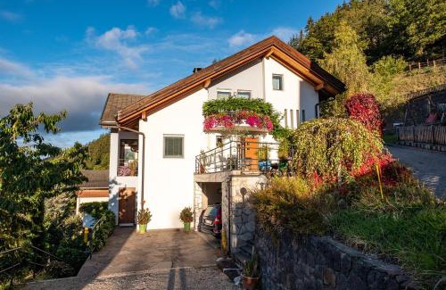 San Pietro Apartment | Art Apartment Schatzer