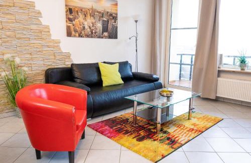 Sandershausen Apartment | Art City-Studios Kassel 6 und 9 mit 2 Schlafzimmern, groß, modern, citynah, kostenfreie Parkplätze, Süd-Balkons, ruhig, Herkulesblick, voll ausgestattet