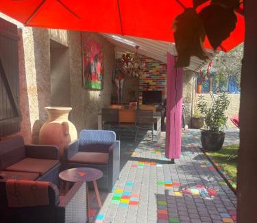 Malleval Apartment | Art de Vivre en Couleurs
