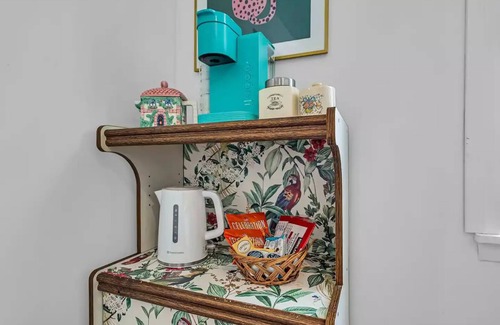 Cornwall House | Art Deco Den: Crib | Pet | Free Prkg | Fire TVn