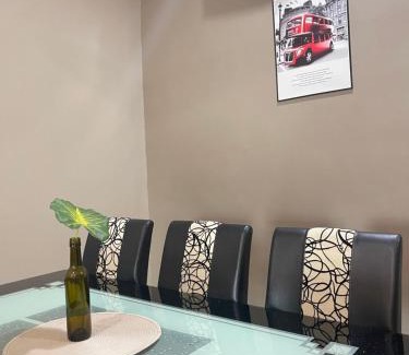 Teluk Intan House | Art Homestay 4 Bedrooms House by Mr Homestay