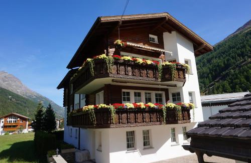 Saas Grund Apartment | ART Oase