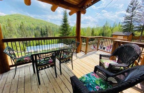 Lantier Ski Chalet | Artemis Log Cabin with Spa & Mountain View