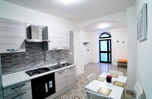 Raito Apartment | ARTEMIS HOUSE
