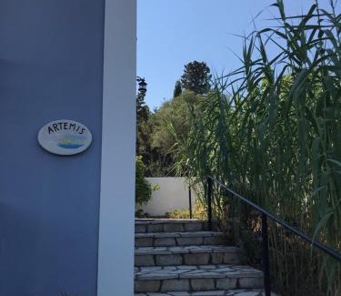 Antipata Villa | Artemis Villa