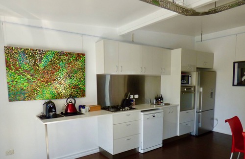 Emerald Beach Apartment | ArtHOUSE Beachfront Accommodation