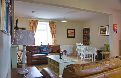 Carsethorn House | Arthur's Cottage