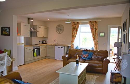 Carsethorn House | Arthur's Cottage