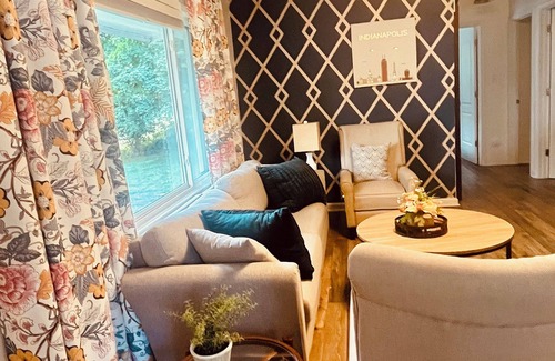 Indianapolis House | Arthur’s North Indy Carmel grand park home 2