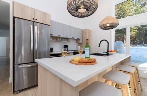 Baie-St-Paul Cottage | Artik 10 | The Perfect Wooded Gem and Spa