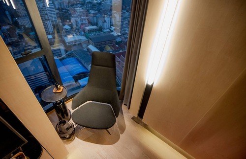 Siam Condo | Artisan Luxury room. Next to MRT Samyan