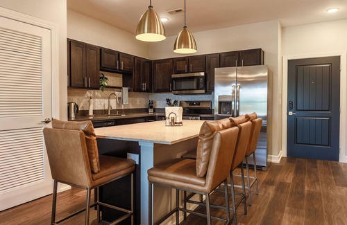 Lawrence Condo | Artist's loft off Mass St.